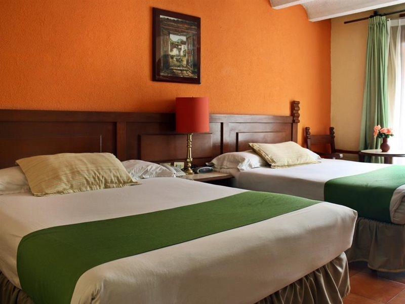 Hotel San Pedro פואבלה מראה חיצוני תמונה