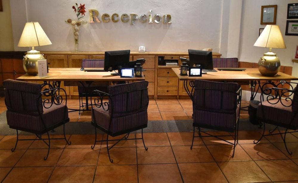 Hotel San Pedro פואבלה מראה חיצוני תמונה