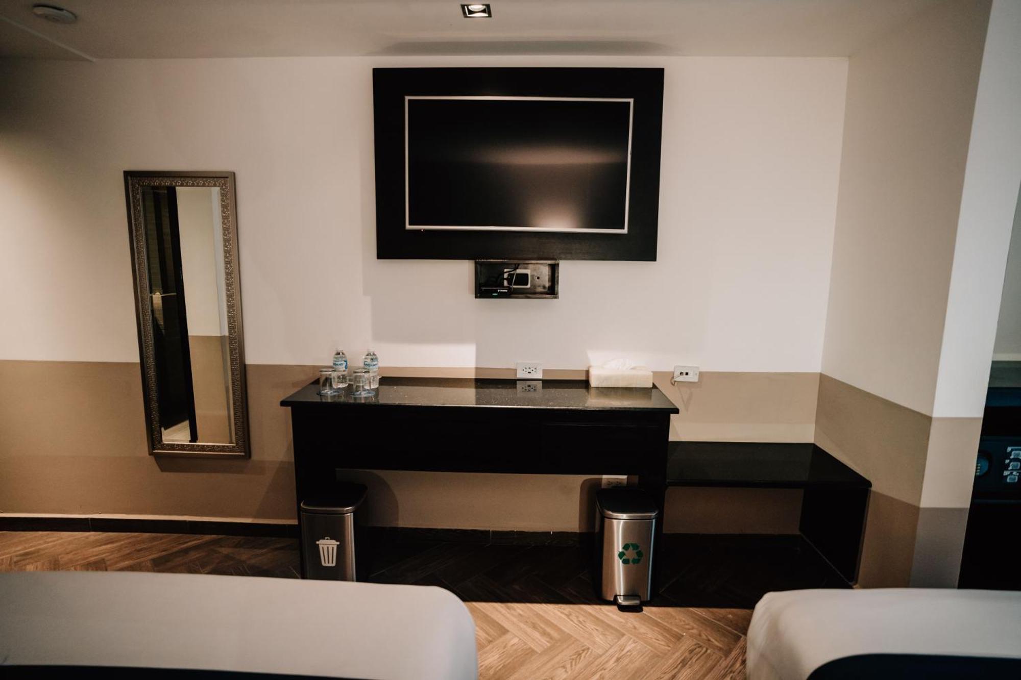 Hotel San Pedro פואבלה מראה חיצוני תמונה