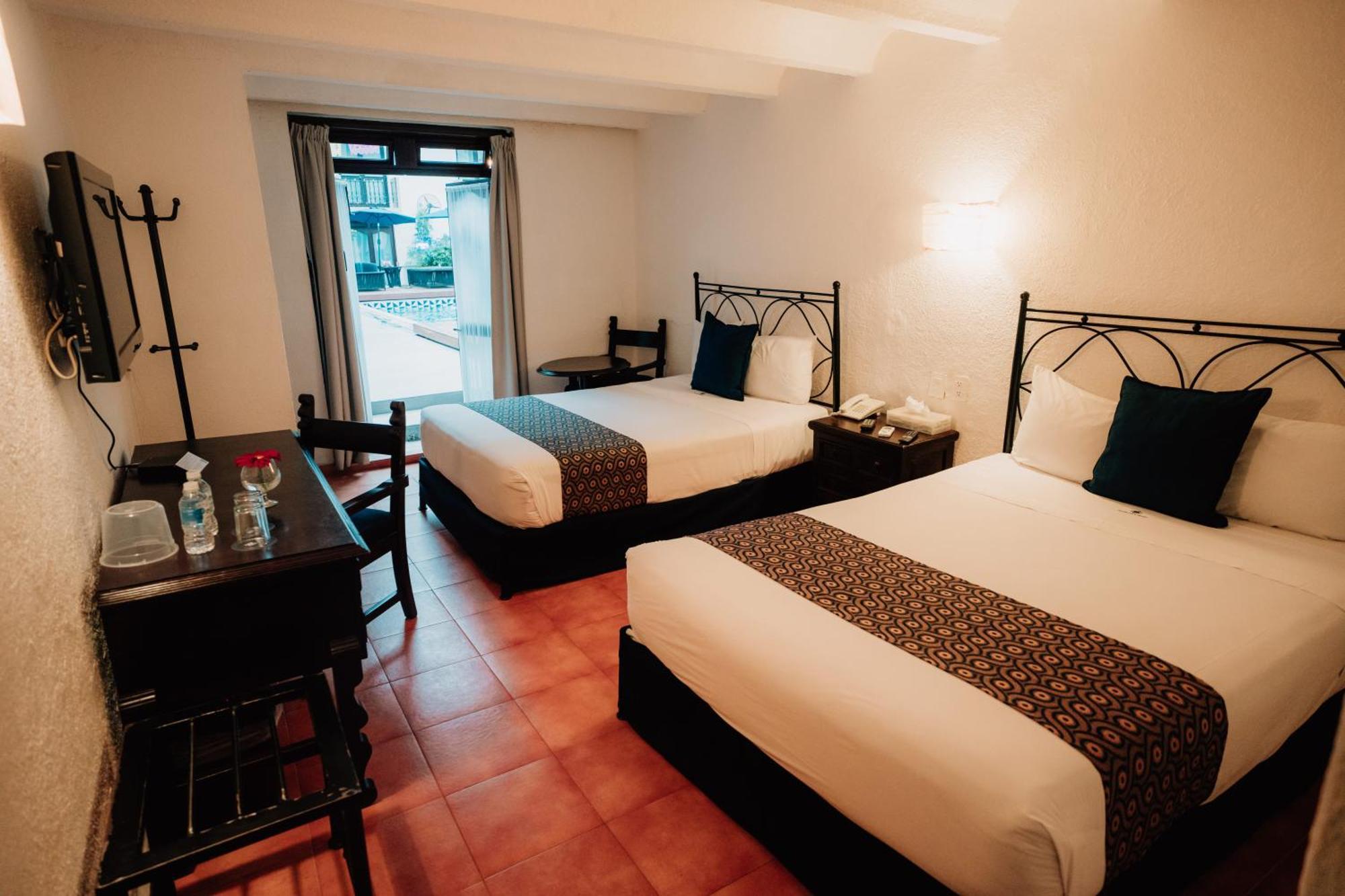 Hotel San Pedro פואבלה מראה חיצוני תמונה